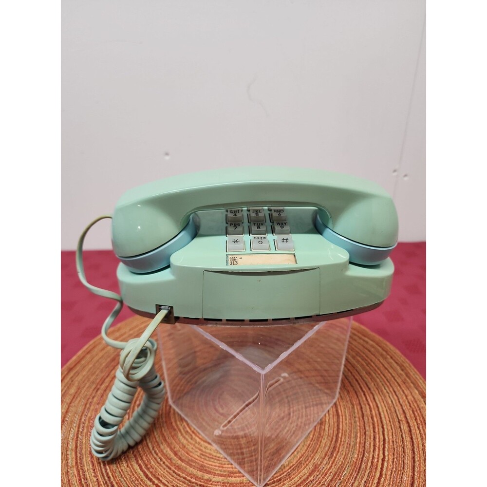 Western Electric Aqua Blue Princess Phone Model 2072 1960s Untested Iconic Chic